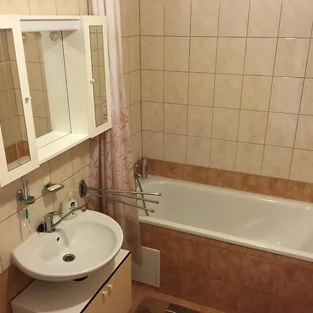 Karolina * הַרָכוֹב